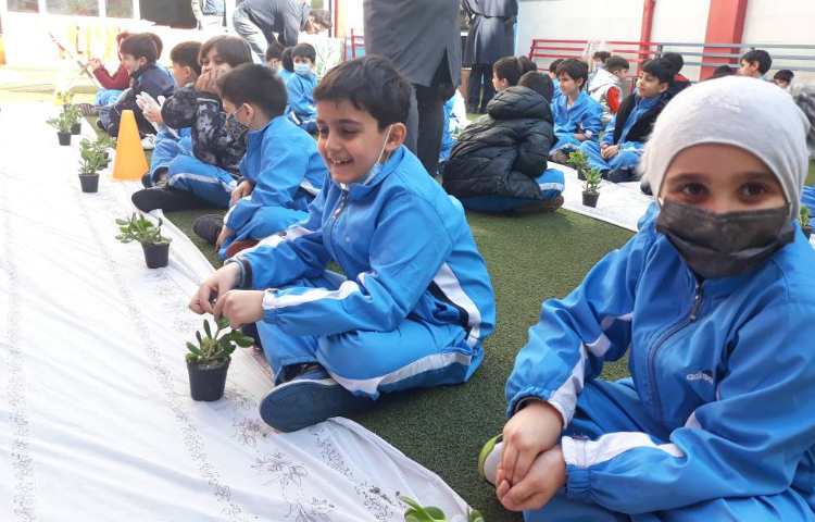 :اردوی درون مدرسه ای به مناسبت روز درختکاری 2