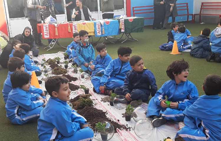 :اردوی درون مدرسه ای به مناسبت روز درختکاری 3