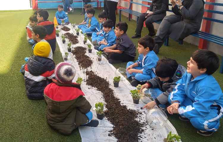 :اردوی درون مدرسه ای به مناسبت روز درختکاری 4