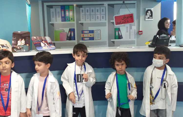 اردوی دکتر لند 8