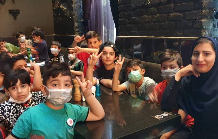 :اردوی زبانی(صبحانه)، کافه بارزیل، کلاس زمین و مریخ 25