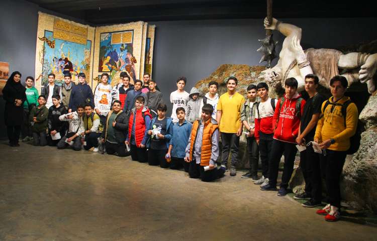 اردوی زبان انگلیسی بازدید برج میلاد (سرزمین افسانه ها) 2