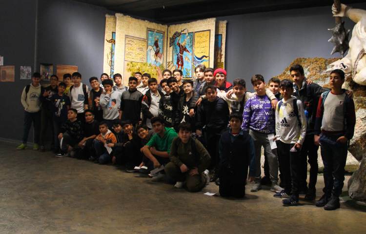 اردوی زبان انگلیسی بازدید برج میلاد (سرزمین افسانه ها) 3