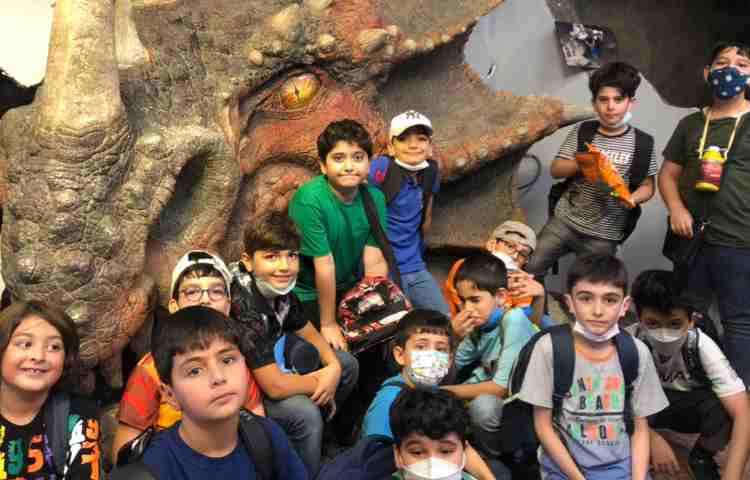 اردوی سرزمین افسانه های برج میلاد 4