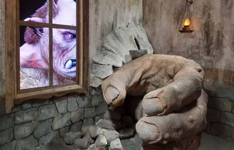 اردوی سرزمین افسانه های برج میلاد 5