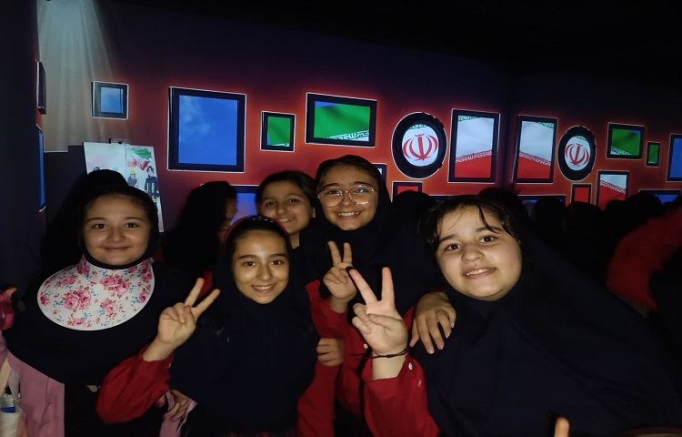 اردوی سرزمین افسانه ها (برج میلاد) 4