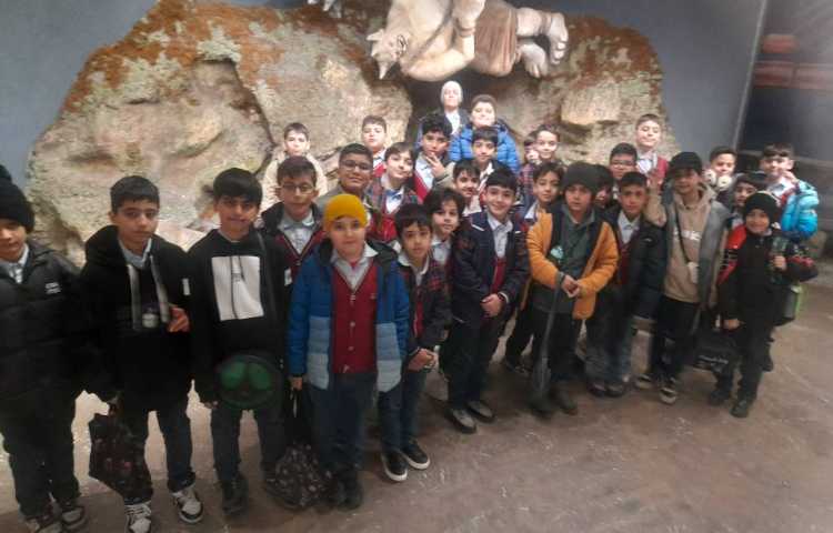 اردوی سرزمین افسانه ها 4