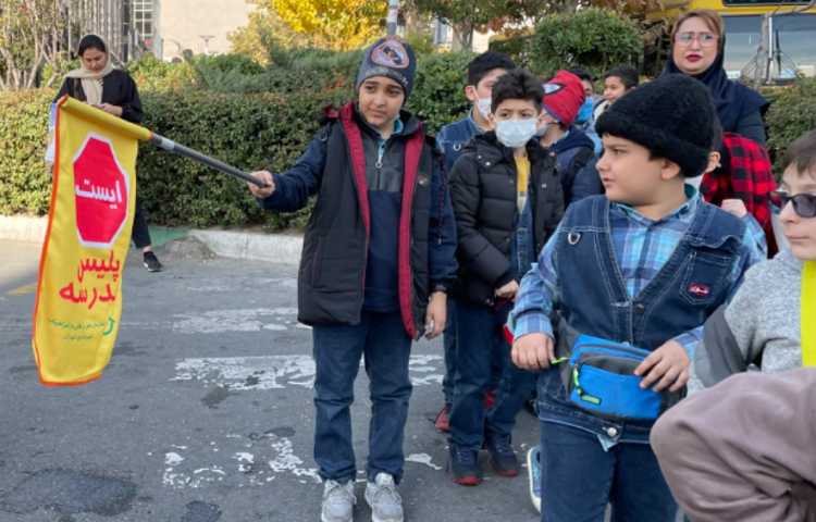 :اردوی سرزمین عجایب، تیراژه غرب، پایه سوم 10