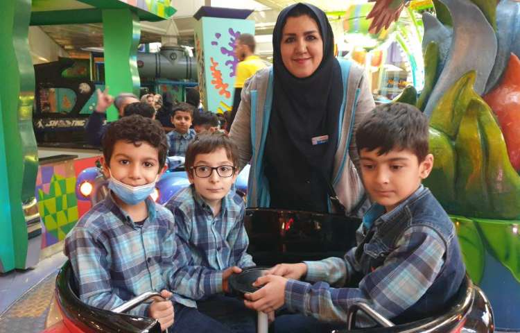 :اردوی سرزمین عجایب، تیراژه غرب، پایه سوم 3