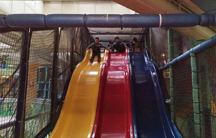 :اردوی سرزمین عجایب، تیراژه غرب، کلاس فضانوردان 10