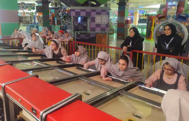 اردوی سرزمین عجایب 10