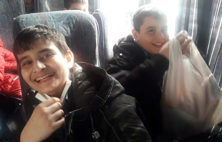 اردوی سینمای کوروش دانش آموزان سوم تا ششم دبستان علوی 12