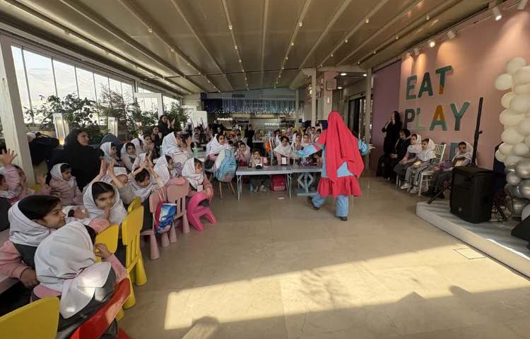 اردوی شاد در رستوران کودک 4