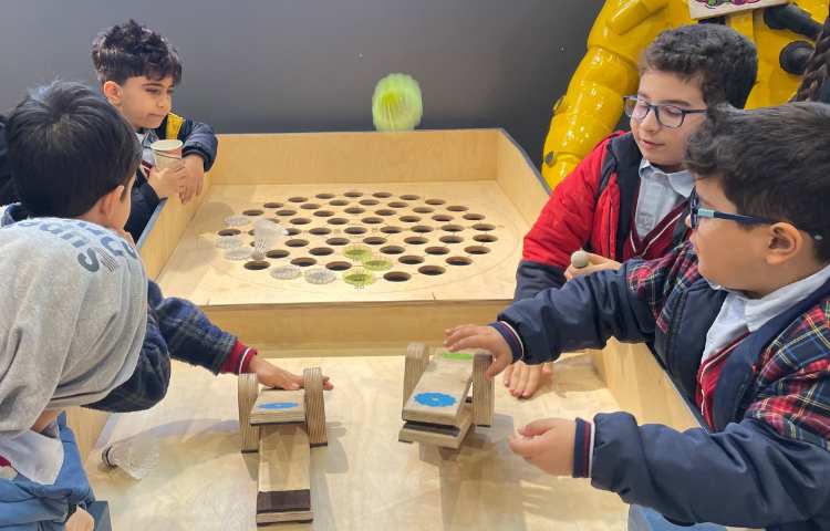 اردوی شاد و هیجان انگیز آکادمی بازی و خلاقیت سندی 10