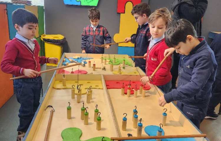 اردوی شاد و هیجان انگیز آکادمی بازی و خلاقیت سندی 10