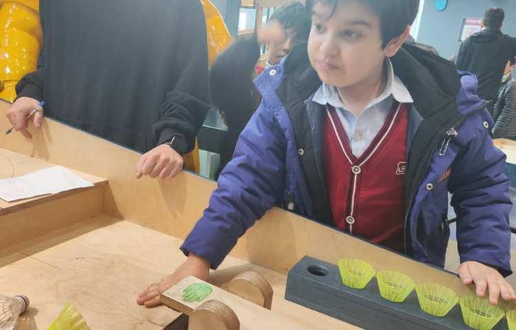 اردوی شاد و هیجان انگیز آکادمی بازی و خلاقیت سندی 14