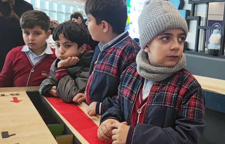 اردوی شاد و هیجان انگیز آکادمی بازی و خلاقیت سندی 16