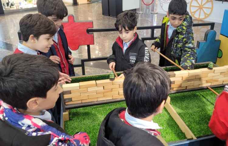 اردوی شاد و هیجان انگیز آکادمی بازی و خلاقیت سندی 26