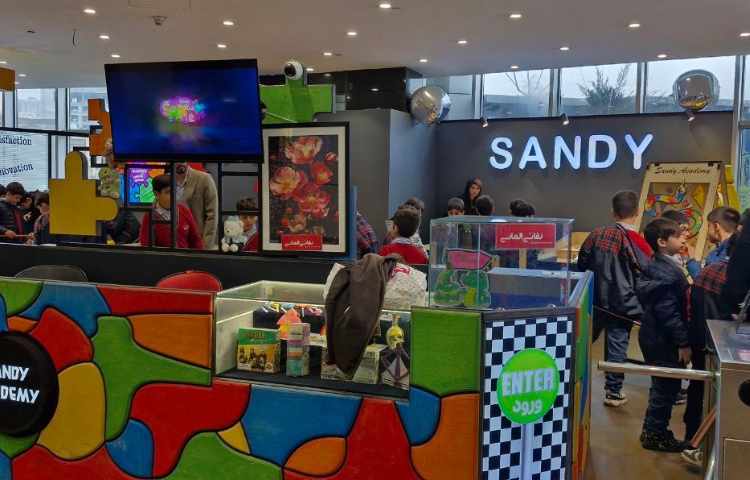 اردوی شاد و هیجان انگیز آکادمی بازی و خلاقیت سندی 34