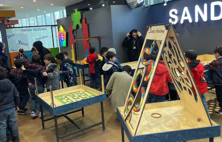 اردوی شاد و هیجان انگیز آکادمی بازی و خلاقیت سندی 35