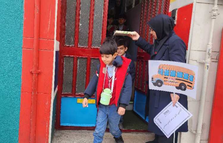 اردوی شاد و هیجان انگیز آکادمی بازی و خلاقیت سندی 36