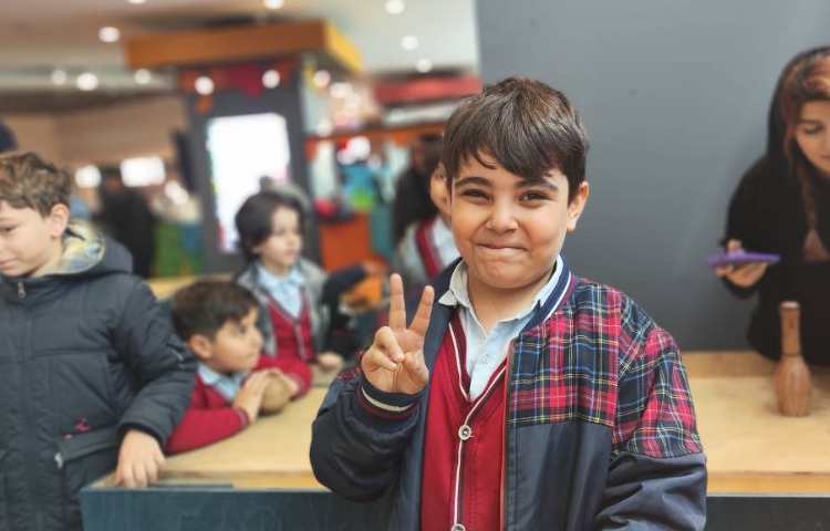 اردوی شاد و هیجان انگیز آکادمی بازی و خلاقیت سندی 4