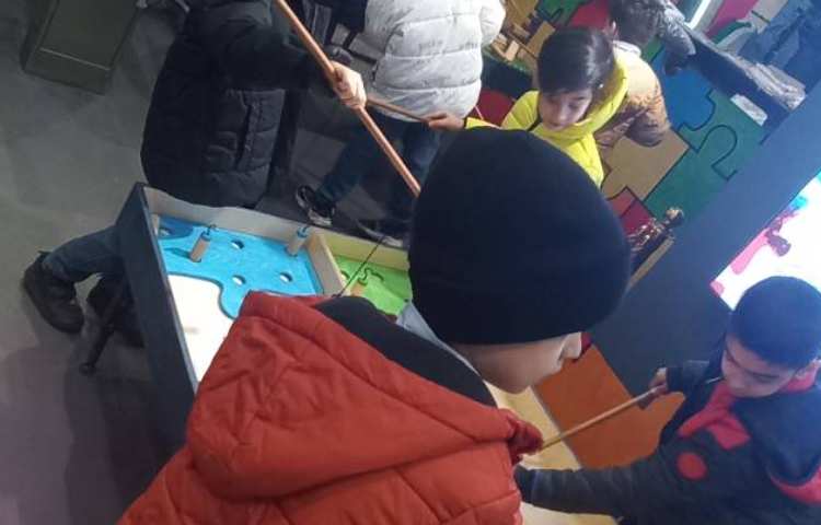 اردوی شاد و هیجان انگیز آکادمی بازی و خلاقیت سندی 42