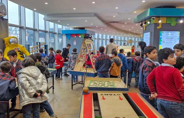 اردوی شاد و هیجان انگیز آکادمی بازی و خلاقیت سندی 42