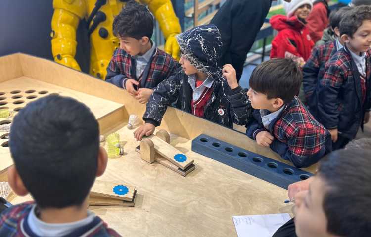 اردوی شاد و هیجان انگیز آکادمی بازی و خلاقیت سندی 8