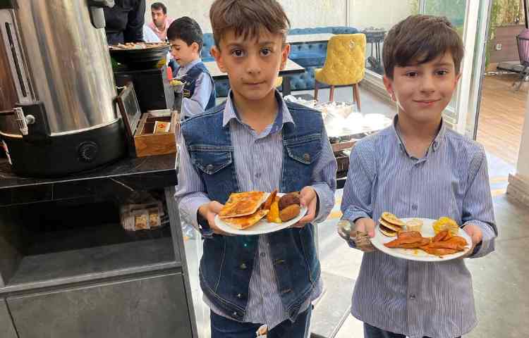 اردوی صبحانه هتل اورین 1