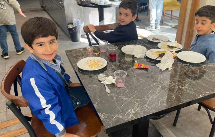 اردوی صبحانه هتل اورین 1