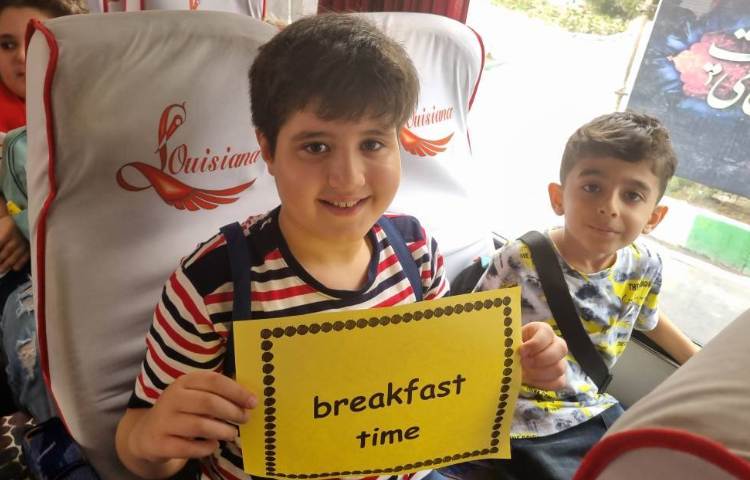 : اردوی صبحانه ی هتل شهر (مکالمه انگلیسی)، پایه سوم 3