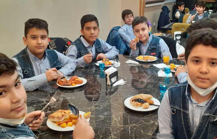 اردوی صبحانه 4