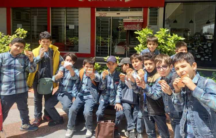 :اردوی علمی تفریحی سرزمین افسانه های ایرانی (ویژه پایه سوم) 11