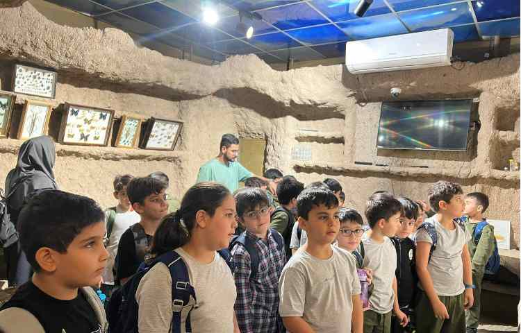 اردوی علمی - تفریحی ژوراسیک پارک دبستان علوی نوین 2