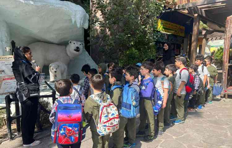 اردوی علمی - تفریحی ژوراسیک پارک دبستان علوی نوین 4