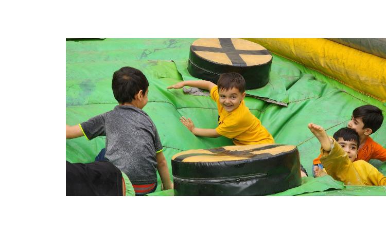 اردوی فوتبال حبابی 8