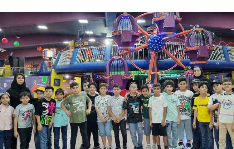 اردوی قلعه شادی دانش آموزان سوم و چهارم 3