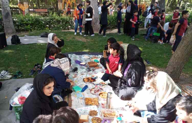 اردوی مادر و پسری 22