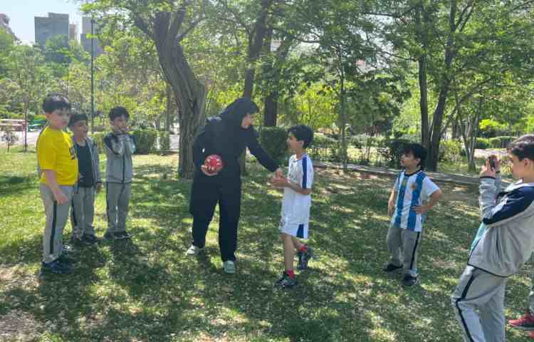 اردوی مادر و پسر 8