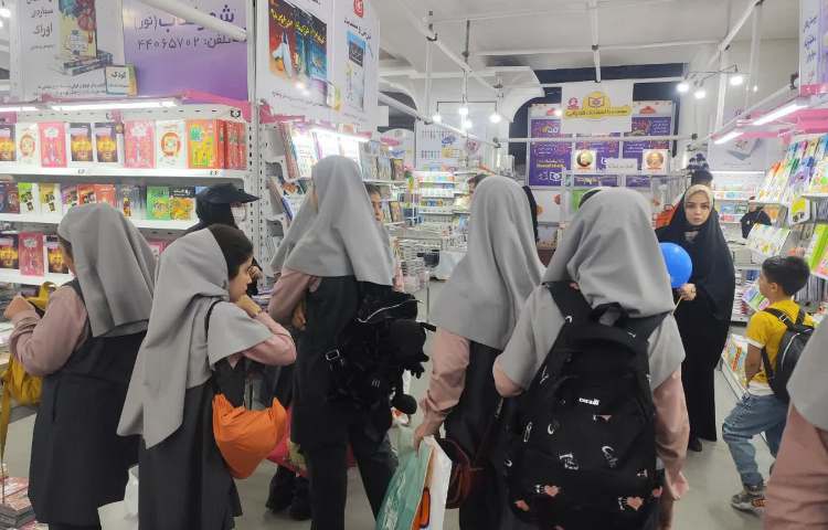 اردوی نمایشگاه کتاب تهران 11