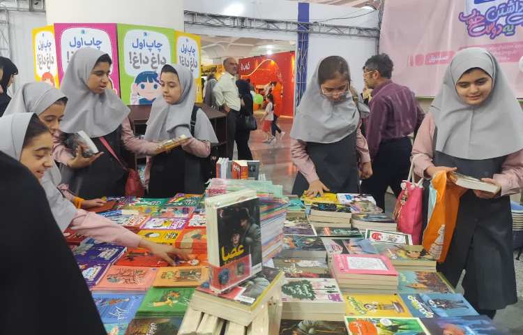 اردوی نمایشگاه کتاب تهران 14