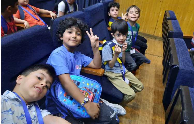 اردوی نمایش بل و شاهزاده 1