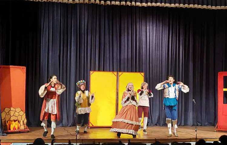 اردوی نمایش بل و شاهزاده 4