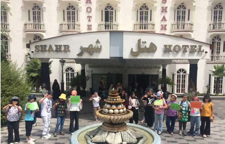 اردوی هتل شهر 8