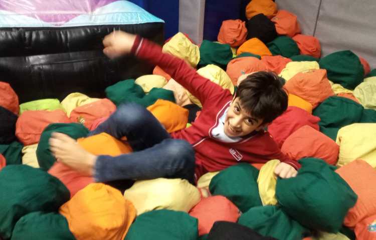 اردوی هلیوم پارک 13