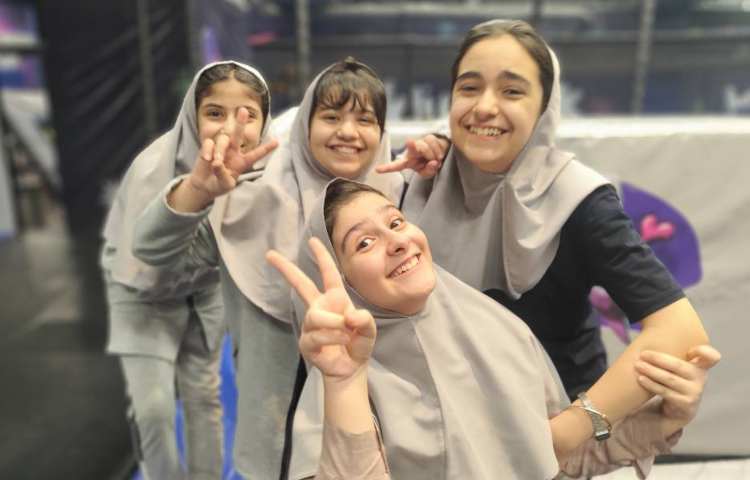 اردوی هلیوم پارک 18