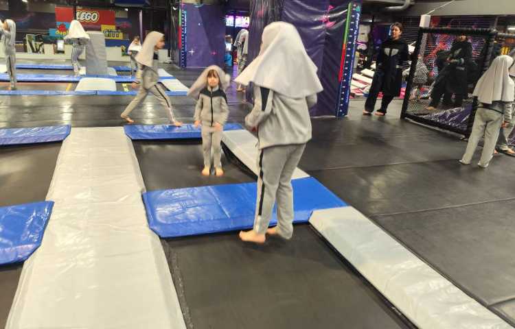 اردوی هلیوم پارک 42