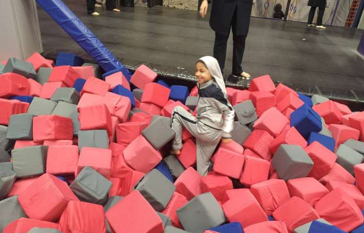 اردوی هلیوم پارک 49