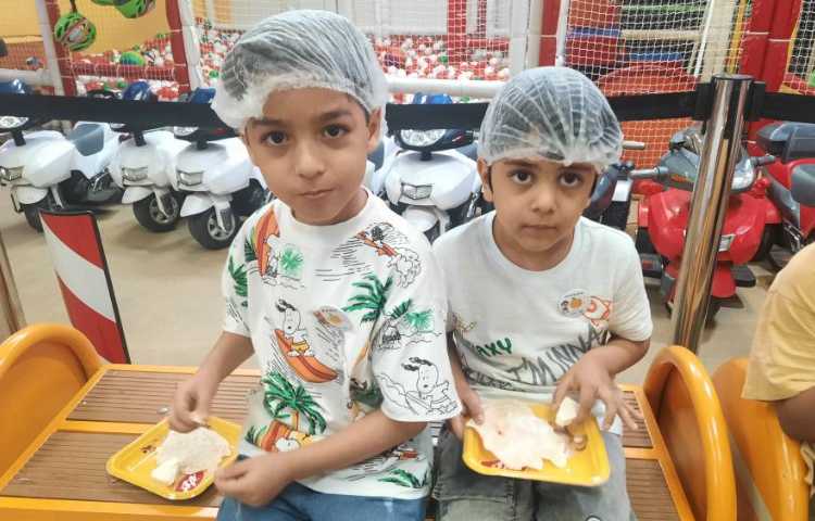 : اردوی هیجان انگیز کاربازیا در برج میلاد، پایه اول 33